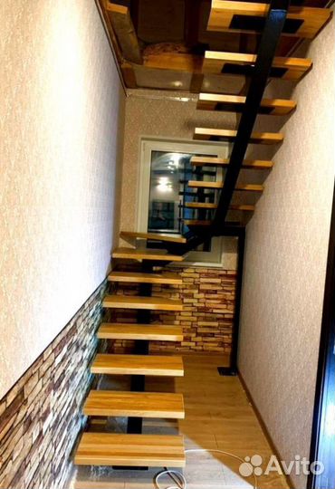 Лестничные перила кованные с монтажем