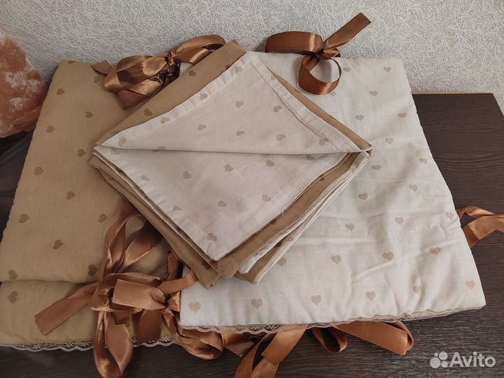 Бортики в кроватку