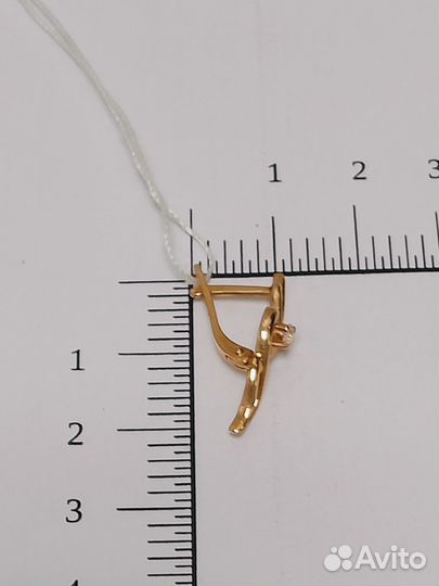 Серьги с синтетическим камнем Золото