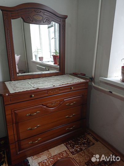 Продается бу спальный гарнитур