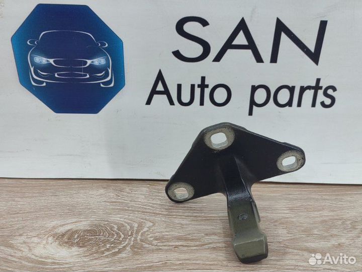 Петля двери багажника Bmw X5 Рест E70 рест N55B30