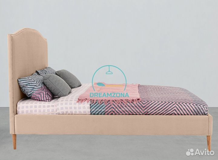 Кровать Аннет с мягким изголовьем