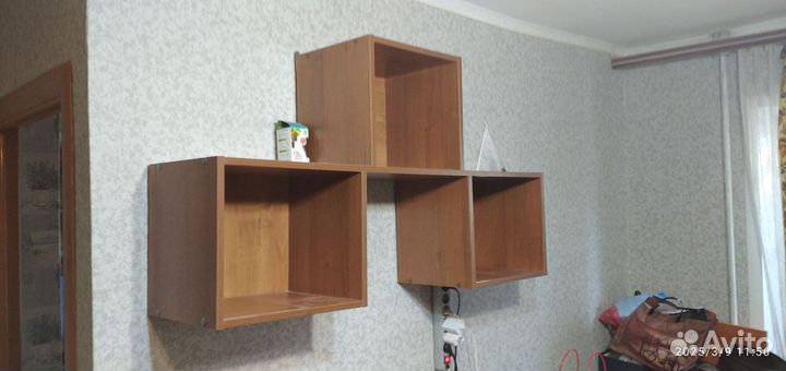 Полка навесная книжная