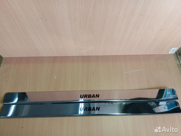 Накладки на пороги LADA Niva Urban (нержавейка)