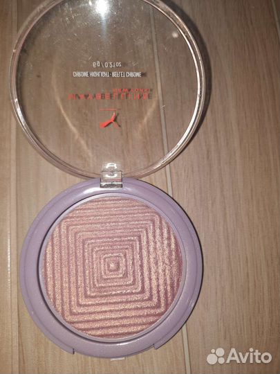 Хайлайтеры, румяна, бронзер