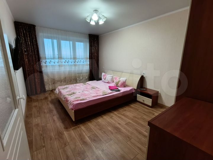 3-к. квартира, 72 м², 8/10 эт.