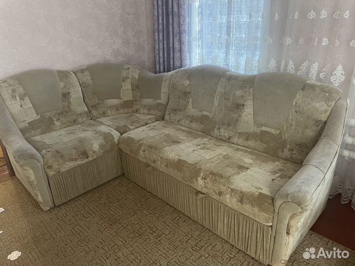 Продам угловой диван