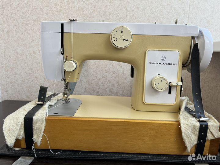 Швейная машина Чайка 132 бронь