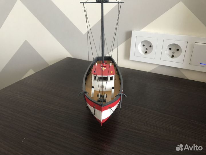 Рыболовецкий катер 