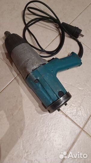 Гайковерт Makita 6906