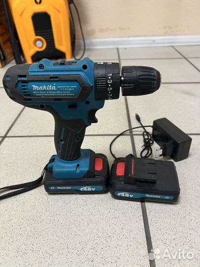 Шуруповерт с ударом