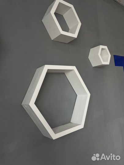 Полочка настенная деревянная