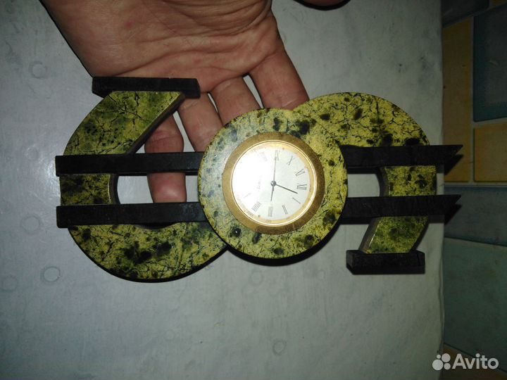 Часы змеевик