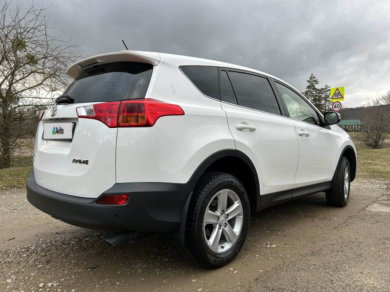 Toyota RAV4: фото владельца