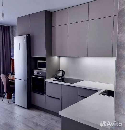 Кухня угловая на заказ.мдф фасады