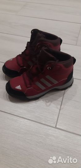 Ботики Adidas р.33