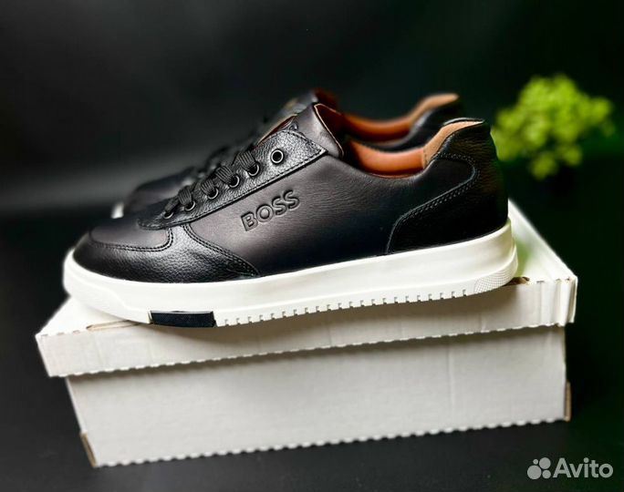 Кроссовки Boss комфортные