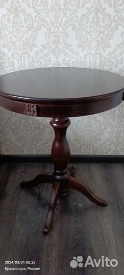 Кофейный столик