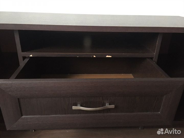 Тумба под телевизор
