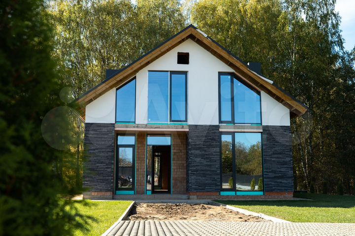 Коттедж 162 м² на участке 10 сот.