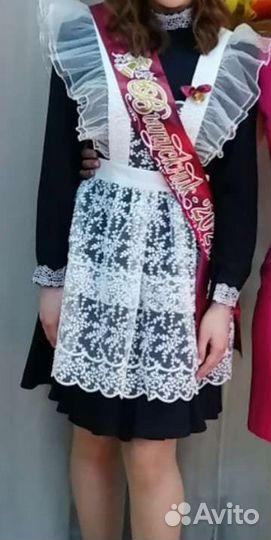 Белый школьный фартук