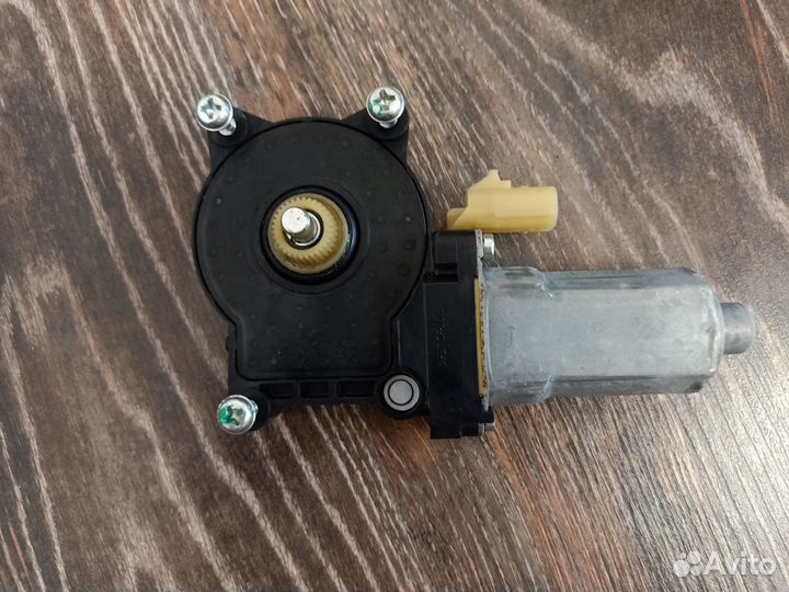 Мотор стеклоподъёмника п/л Chevrolet cruze
