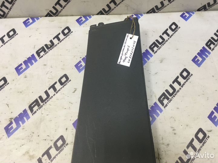 Накладка центральной стойки правая Форд Фокус 2