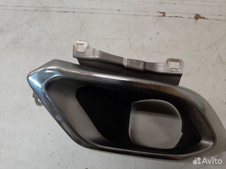 Насадка глушителя задняя правая Lexus Rx 4