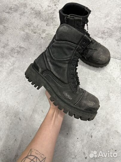 Ботинки Balenciaga Strike Distressed оригинал