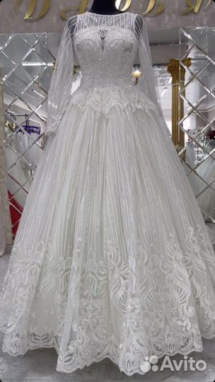 Свадебное платье