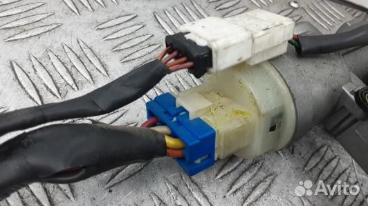 Замок зажигания KIA cerato 1 (8AR17J101)