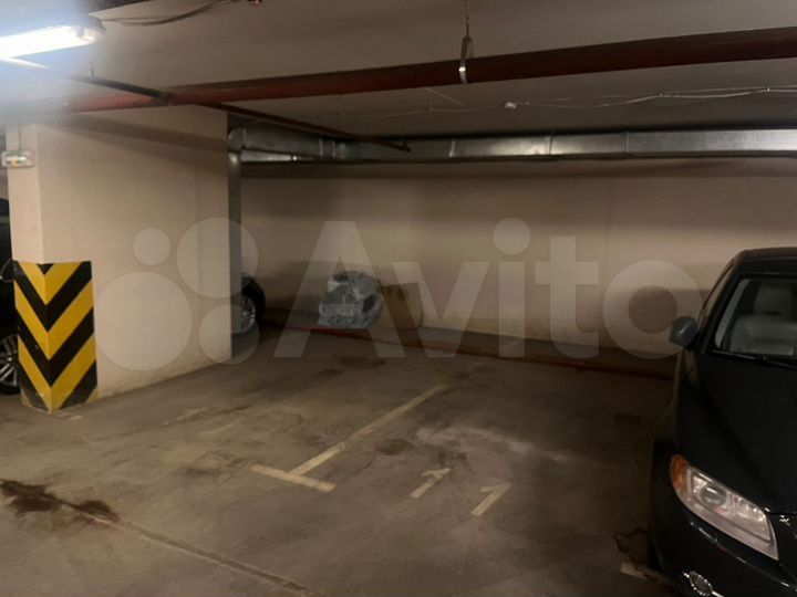 Машиноместо, 28 м²