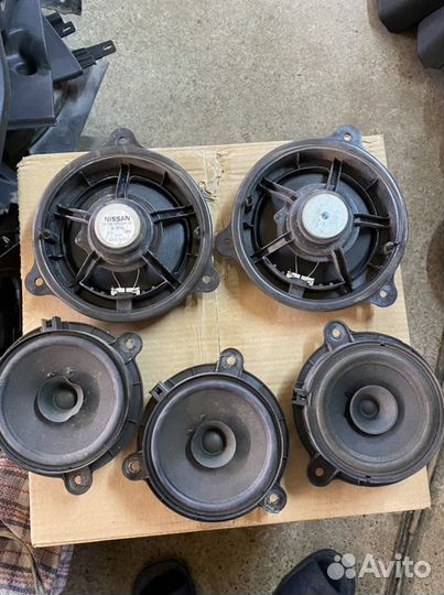 Колонки динамики Лада Веста Икс Рей Xrey