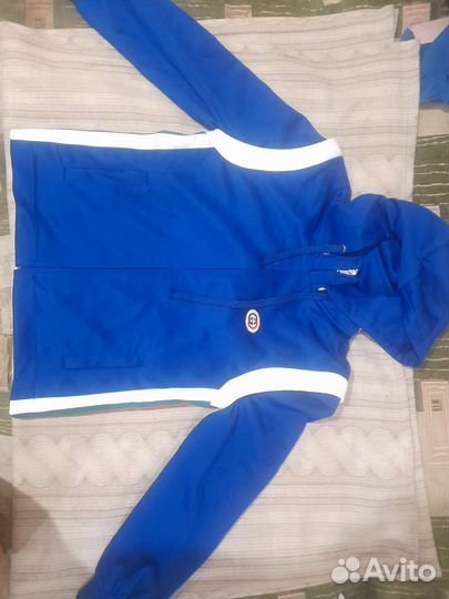 Спортивный костюм женский