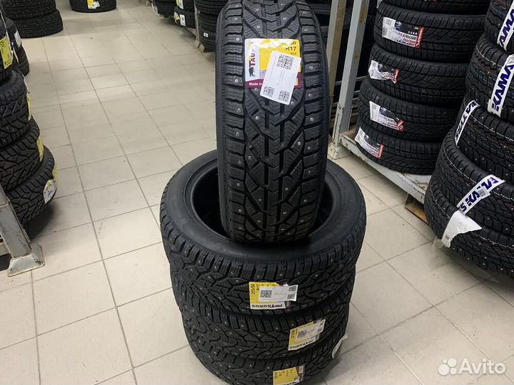 Taurus 501 Ice 215/50 R17 95T