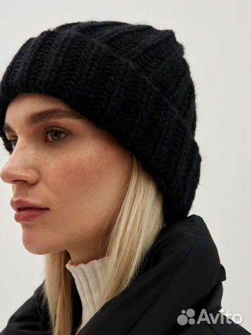 Шапка демисезонная женская