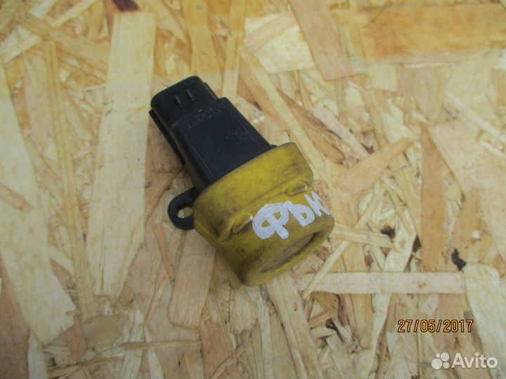 Выключатель топливного насоса Форд Фьюжн