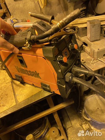 Сварка полуавтомат без газа Vniissok MIG 200