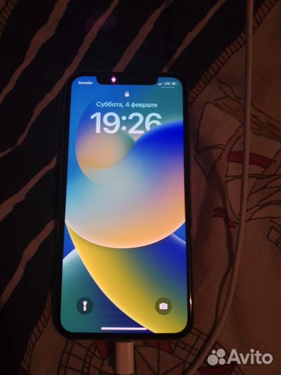 iPhone X, 64 ГБ