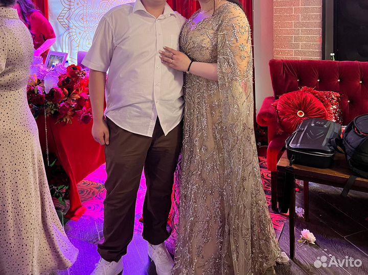 Вечернее платье