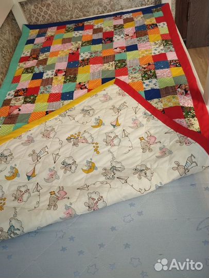 Лоскутное одеяло-покрывало на детскую кровать