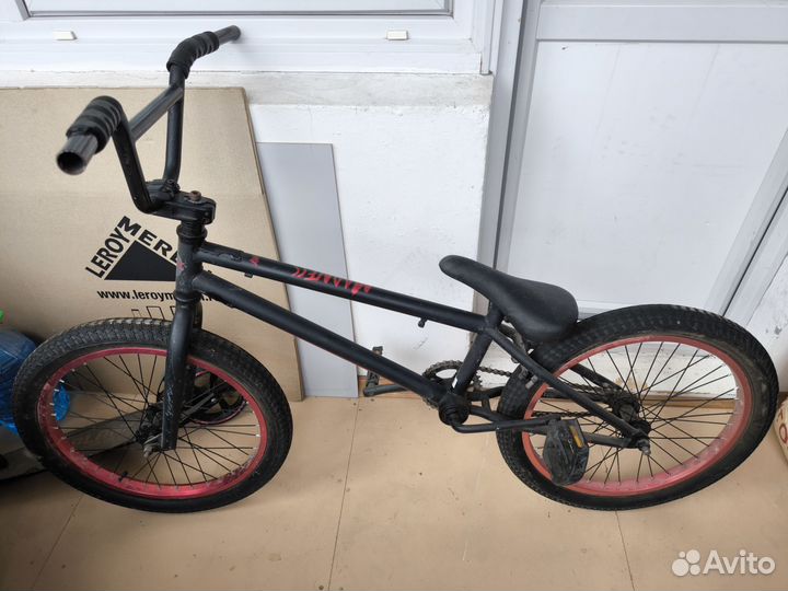Трюковой велосипед bmx