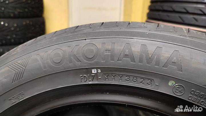 Yokohama Advan dB V552 245/50 R18 100W