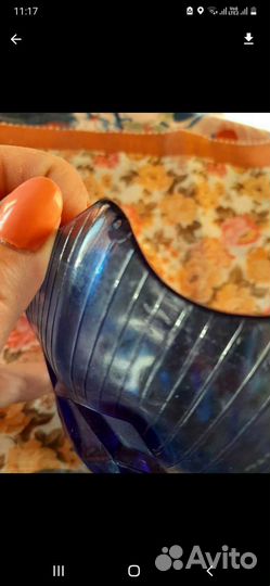 Винтажная конфетница из синего стекла