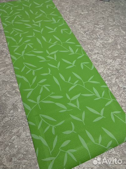 Коврик для йоги и фитнеса