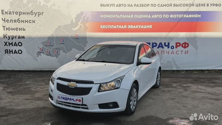 Фара противотуманная левая Chevrolet Cruze 95169822