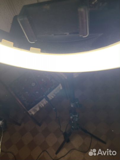 Кольцевая лампа со штативом бу