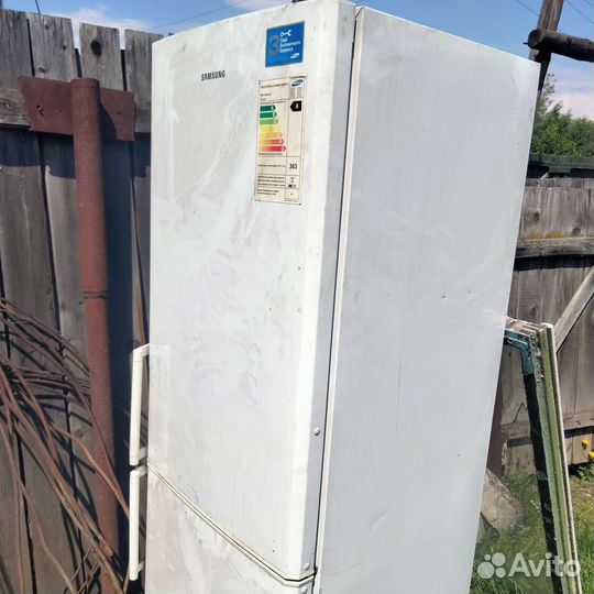Холодильник samsung. Нужен ремонт