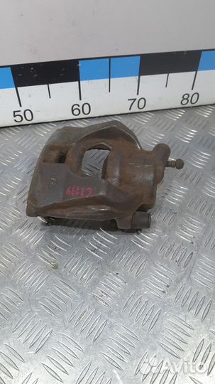 Б/У Суппорт тормозной передний правый Monde#003