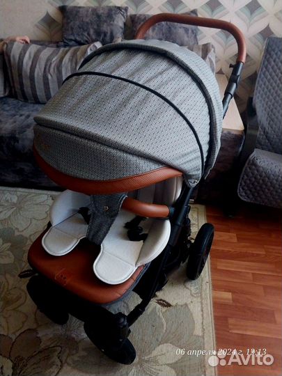 Прогулочная коляска с надувными колесами